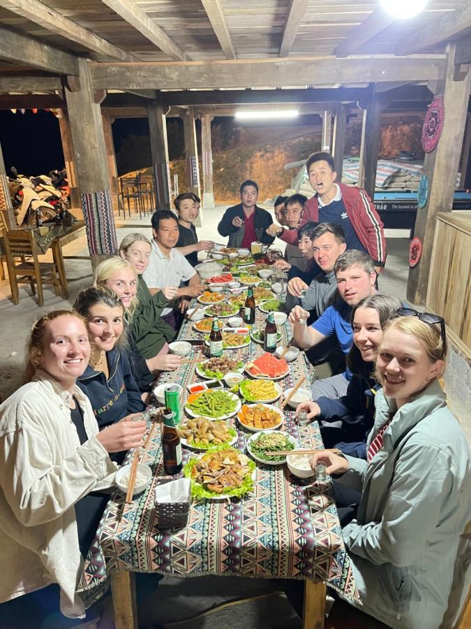 Du Gia Cozy Homestay & Tours Làng Cac Exteriör bild