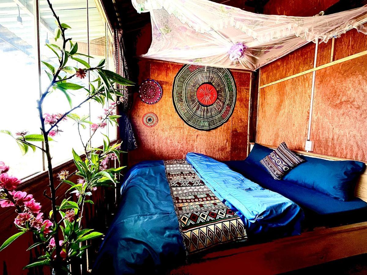 Du Gia Cozy Homestay & Tours Làng Cac Exteriör bild