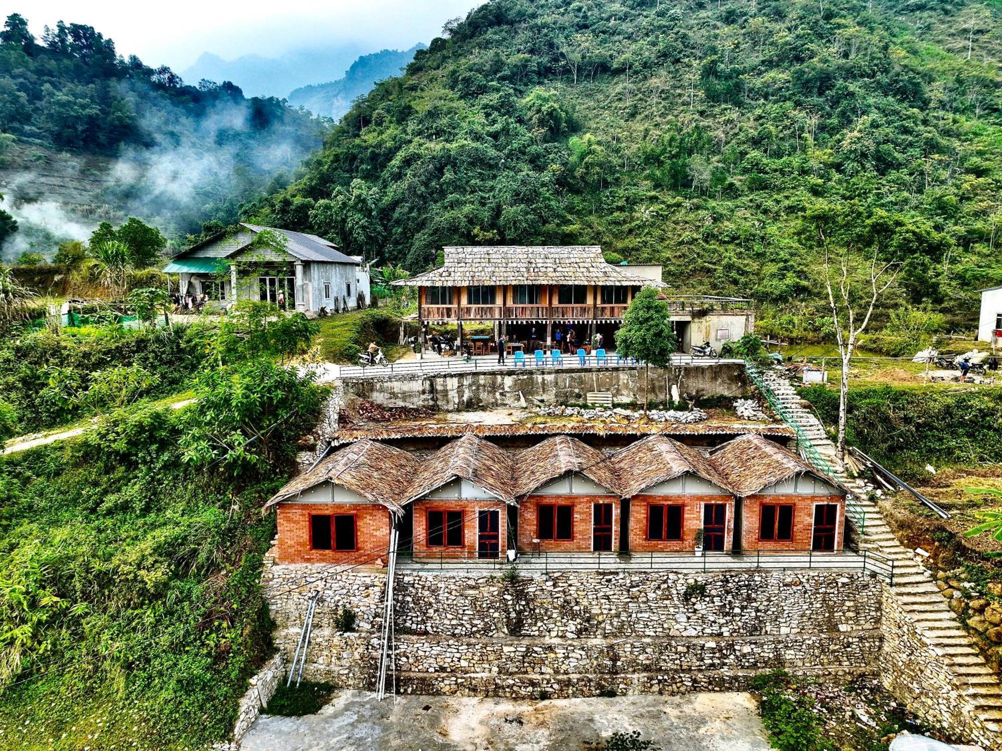 Du Gia Cozy Homestay & Tours Làng Cac Exteriör bild