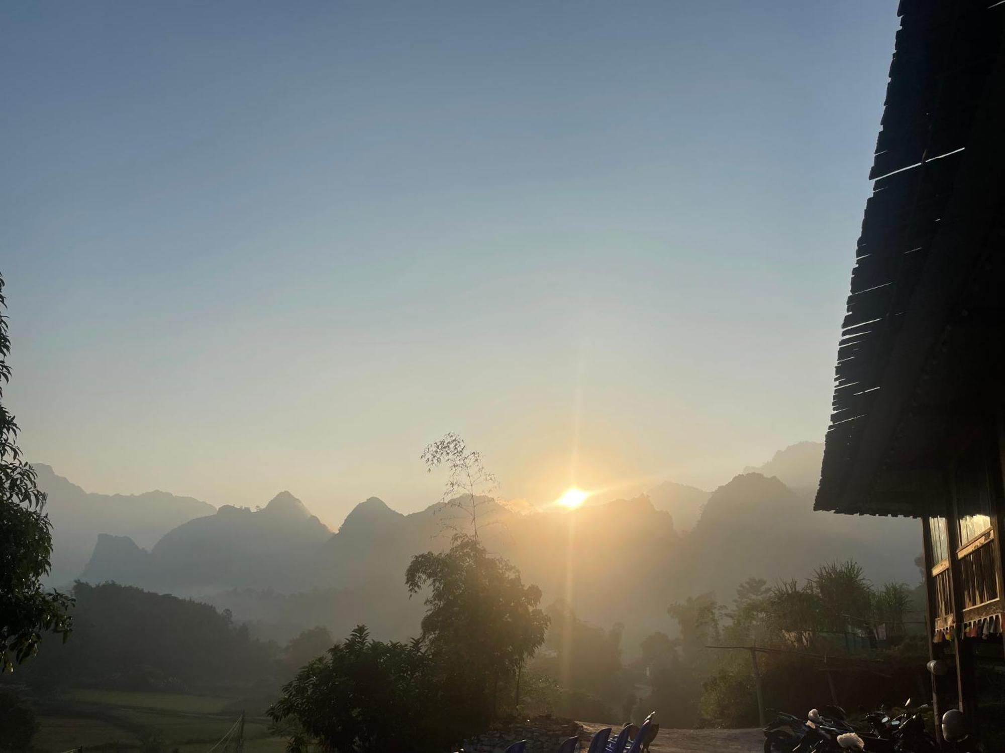 Du Gia Cozy Homestay & Tours Làng Cac Exteriör bild