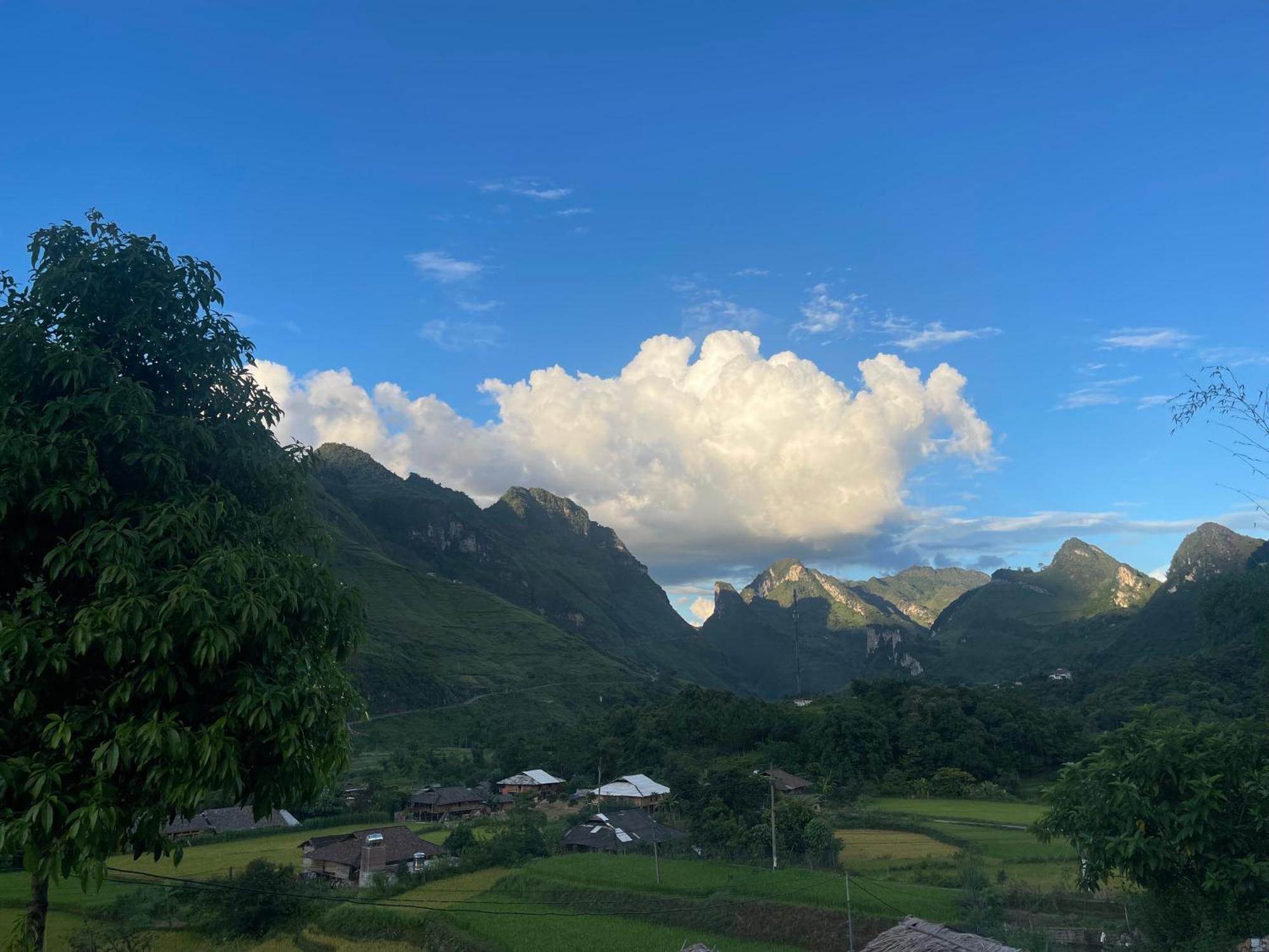 Du Gia Cozy Homestay & Tours Làng Cac Exteriör bild